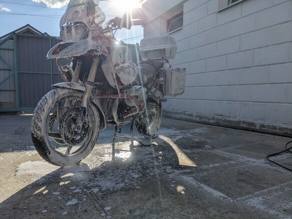 2010 BMW R 1200 GS, красный, 700000 рублей - вид 4