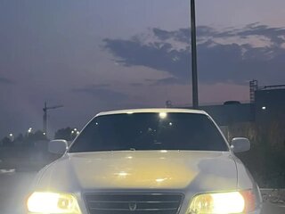 1996 Toyota Chaser VI (X100), белый, 560000 рублей, вид 3