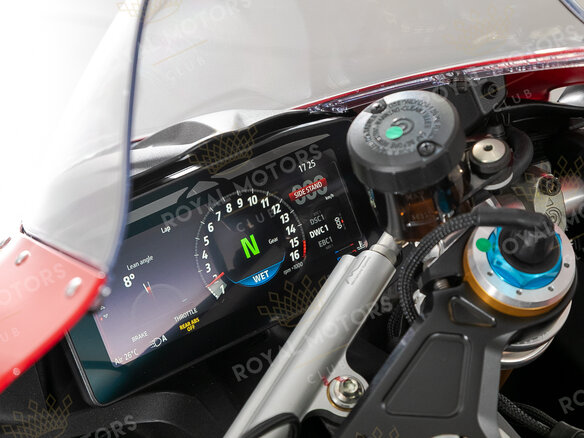 2026 Ducati Panigale V4, красный, 3990000 рублей - вид 3