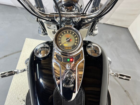 2012 Harley-Davidson Heritage, чёрный, 660000 рублей - вид 25