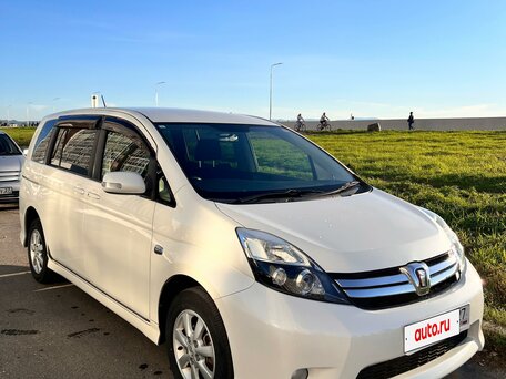 2013 Toyota ISis I Рестайлинг, белый, 1100000 рублей, вид 4