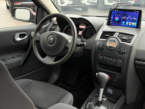 2008 Renault Megane II Рестайлинг, красный - вид 6