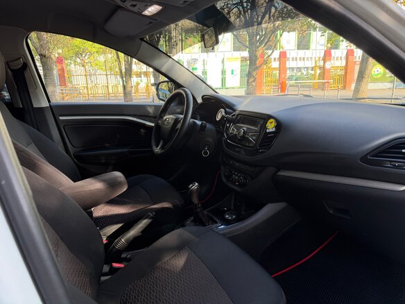 2016 Lada (ВАЗ) Vesta I, белый, 690000 рублей - вид 5