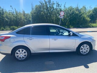 2013 Ford Focus III, серебристый, 430000 рублей, вид 3