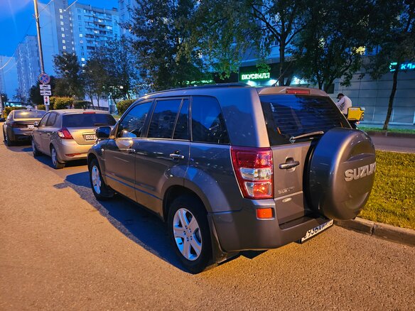 2007 Suzuki Grand Vitara II, серый, 900000 рублей - вид 4