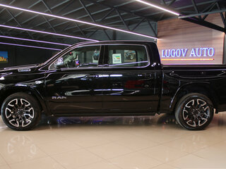 2026 Ram 1500 Crew Cab eTorque V Рестайлинг, чёрный, 11300000 рублей, вид 2