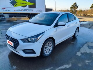 2018 Hyundai Solaris II, белый, 950000 рублей, вид 3