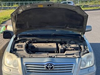 2004 Toyota Avensis II, золотистый, 499998 рублей, вид 2