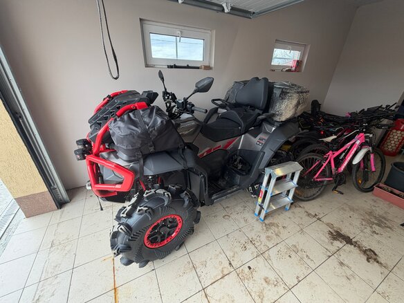 2024 CFMoto CFORCE 1000 MV, красный, 1700000 рублей - вид 1