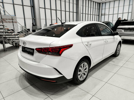 2020 Hyundai Solaris II Рестайлинг, белый, 1150000 рублей, вид 5