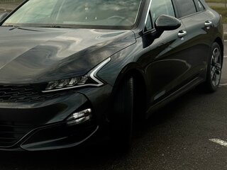2021 Kia K5 III, серый, 2700000 рублей, вид 1