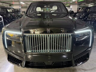 2026 Rolls-Royce Cullinan Black Badge I Рестайлинг (Series II), чёрный, 73670000 рублей, вид 4