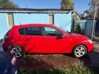2006 Opel Astra H Рестайлинг, красный, 450000 рублей, вид 3