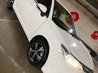 2017 Toyota Corolla Axio XI (E160, E170) Рестайлинг 2, белый, 900000 рублей, вид 5