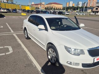 2012 Skoda Superb II, белый, 900000 рублей, вид 2