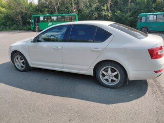 2013 Skoda Octavia III (A7), белый, 930000 рублей, вид 3