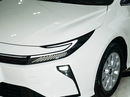 2026 Toyota Corolla XII (E210) Рестайлинг 2, белый, 2200000 рублей, вид 4