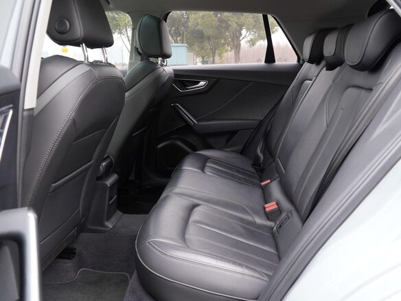 2021 Audi Q2 L 35 TFSI I Рестайлинг, серый, 1585000 рублей - вид 7
