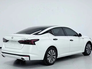2023 Nissan Altima VI (L34) Рестайлинг, белый, 1590000 рублей, вид 5