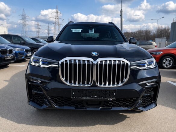 2025 BMW X7 30d I (G07), чёрный - вид 1