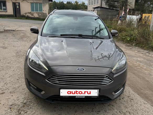 2017 Ford Focus III Рестайлинг, серый, 880000 рублей - вид 1