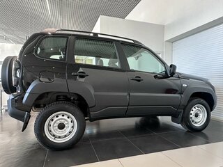 2026 Lada (ВАЗ) Niva Travel I Рестайлинг, чёрный, 1528000 рублей, вид 3
