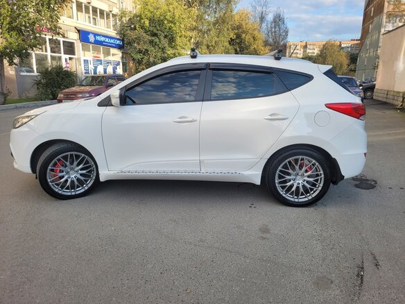 2013 Hyundai ix35 I, белый, 1300000 рублей - вид 6