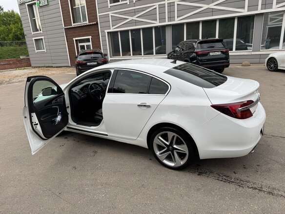2014 Opel Insignia I Рестайлинг, белый, 1600000 рублей - вид 8