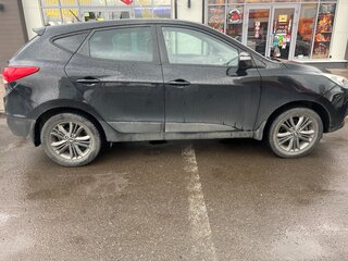 2015 Hyundai ix35 I Рестайлинг, чёрный, 1550000 рублей, вид 3