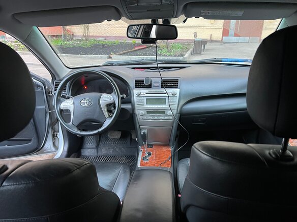 2011 Toyota Camry VI (XV40) Рестайлинг, серебристый, 1600000 рублей - вид 17