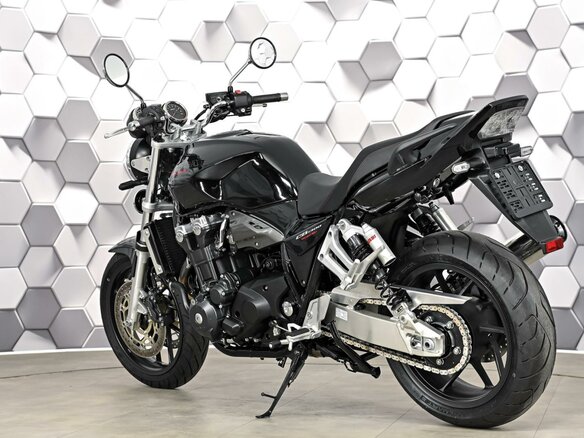 2025 Honda CB 1300, чёрный, 1690000 рублей - вид 7