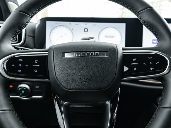 2026 Jaecoo J8, чёрный - вид 25