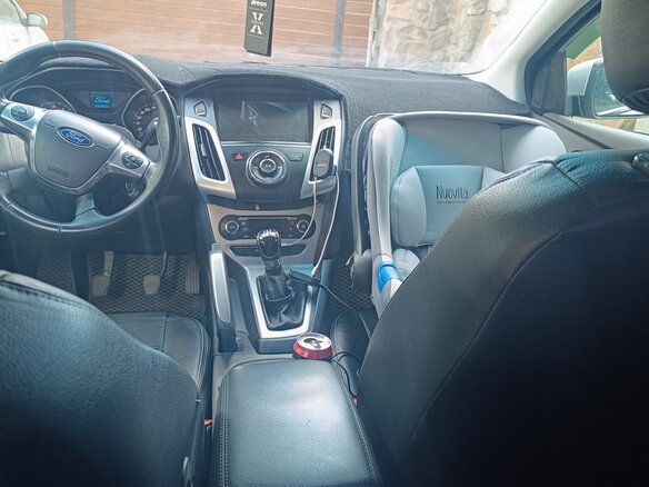 2011 Ford Focus III, серебристый, 800000 рублей - вид 5