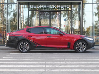 2019 Kia Stinger I, красный, 2595000 рублей, вид 4