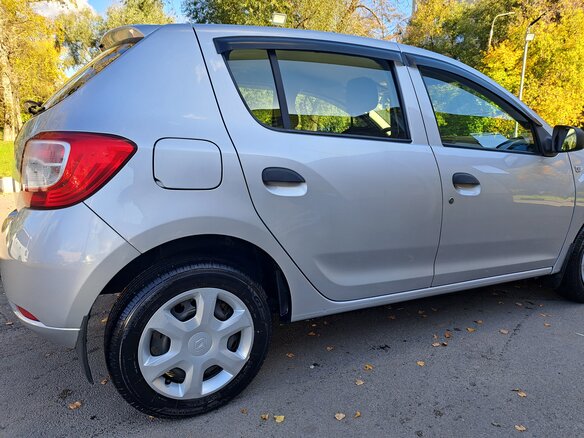 2014 Renault Sandero II, серый, 650000 рублей - вид 1