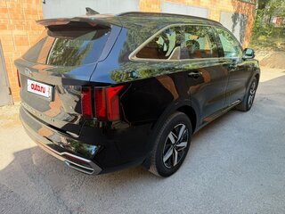 2021 Kia Sorento IV, чёрный, 4200000 рублей, вид 4