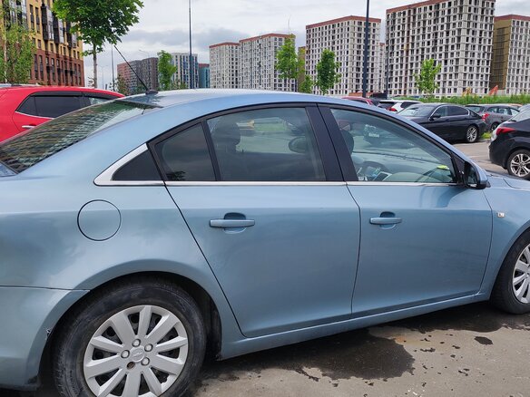 2011 Chevrolet Cruze I, серый, 320000 рублей - вид 6