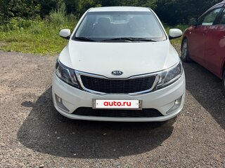 2015 Kia Rio 6-speed III, белый, 881000 рублей, вид 2