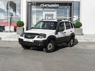2020 Lada (ВАЗ) Niva Off-road, белый, 900000 рублей, вид 1