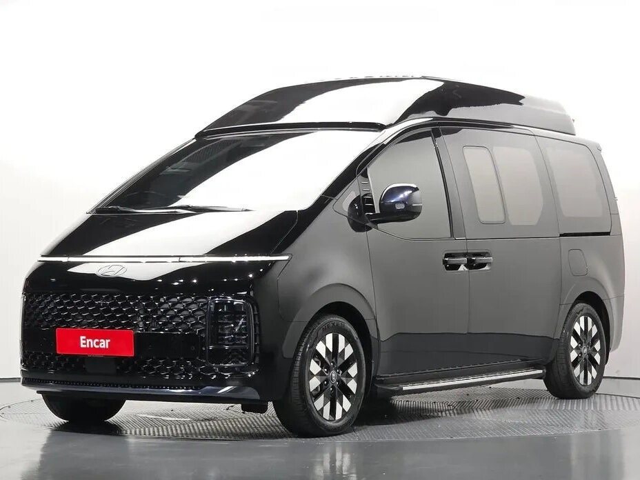 Открыть фотографии: Hyundai Staria I