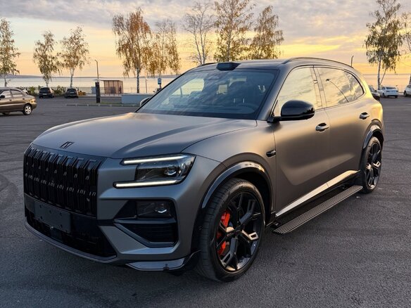 2026 Zeekr 8X Dawn, серый, 11800000 рублей