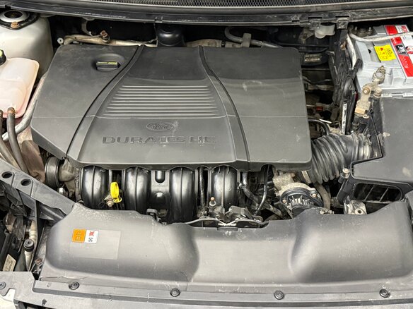 2010 Ford Focus II Рестайлинг, серебристый - вид 18