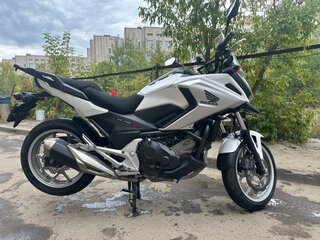 2018 Honda NC 750X, белый, 690000 рублей, вид 2