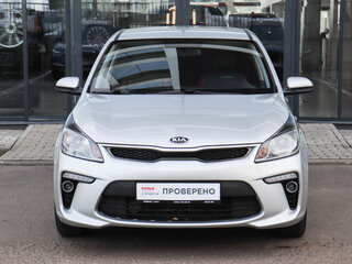 2020 Kia Rio IV, серый, 1680000 рублей, вид 2