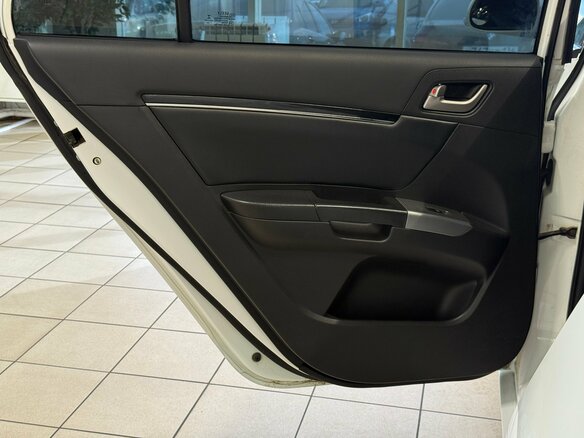 2014 Geely Emgrand EC7, белый, 595000 рублей - вид 14