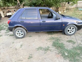 1997 Ford Fiesta Mk4, синий, 100000 рублей, вид 2