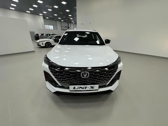 2025 Changan UNI-S I, белый, 3179900 рублей - вид 2