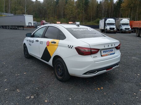 2023 Lada (ВАЗ) Vesta I Рестайлинг (NG), белый, 815100 рублей, вид 4