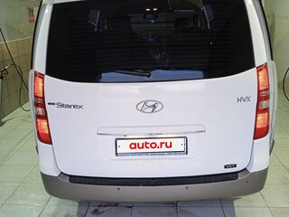 2013 Hyundai Grand Starex I, белый, 2000000 рублей, вид 3