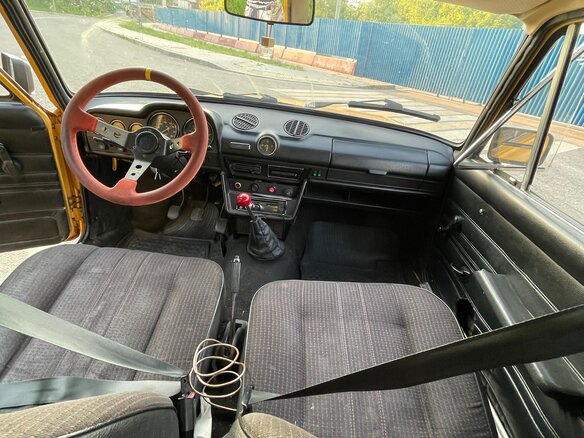 1998 Lada (ВАЗ) 2106, жёлтый, 230000 рублей - вид 10